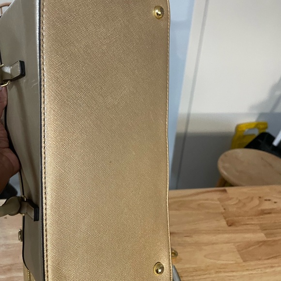 Anne Klein Gold Dome-shaped Shoulder Bag - Picture 6 of 7